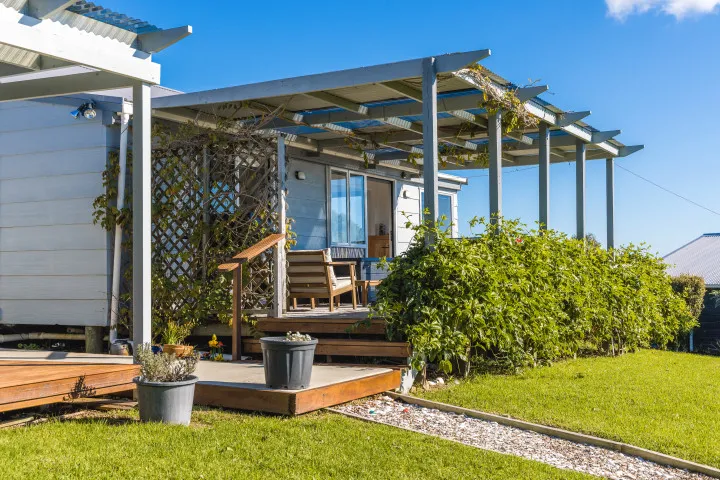 An Cala Onetangi Deck and gardens