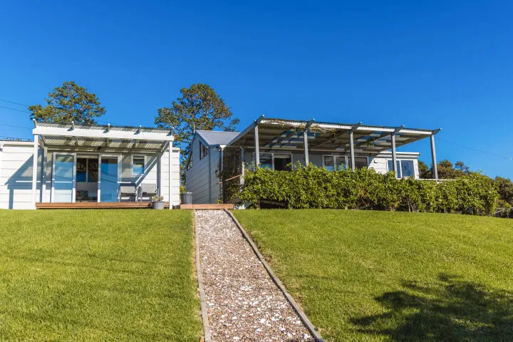 An Cala Onetangi Front of property