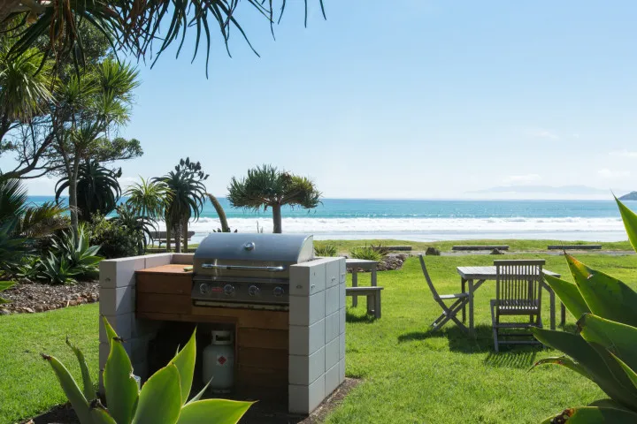 Apartment On The Beach Communal BBQ Area