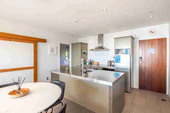 Apartment On The Beach Kitchen and Dining area