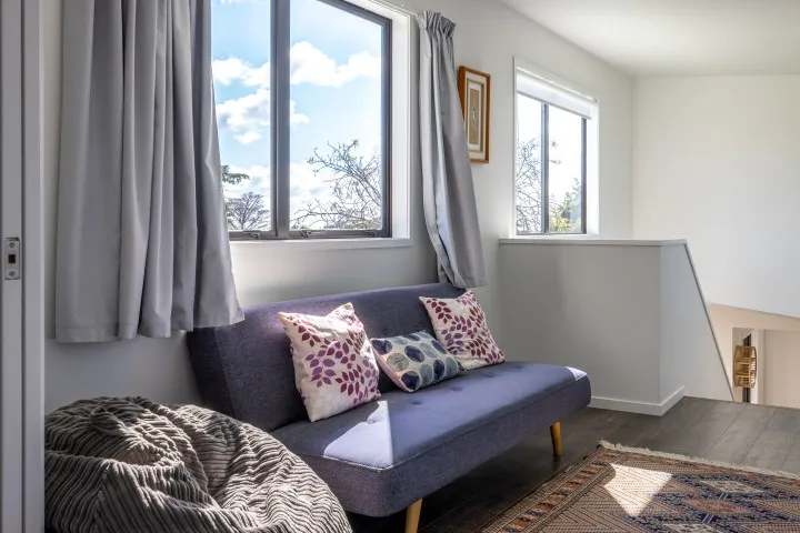 Enclosure Bay Views TV area