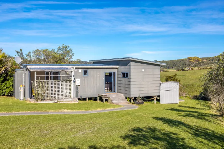 Harvest Cottage Waiheke Island Entrace to Cottage