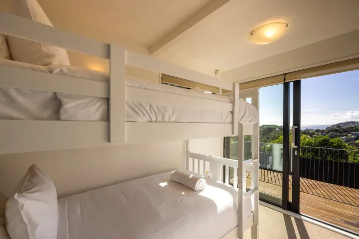 Hekerua Heights Bunk room opening onto deck