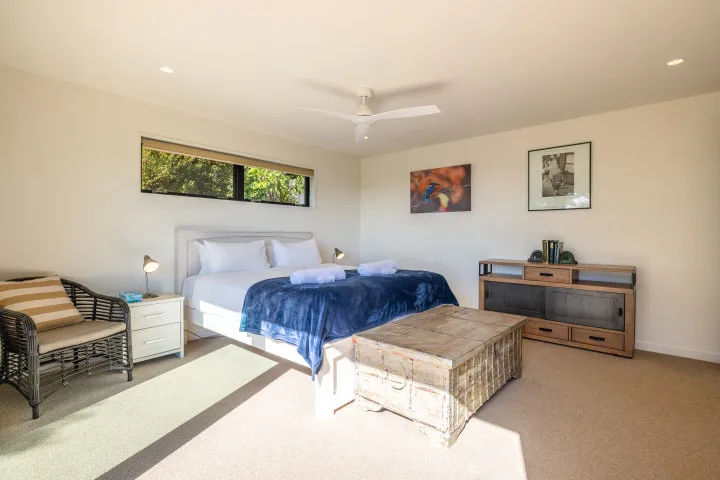 Hekerua Heights Master bedroom on lower deck