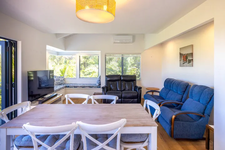 High View Waiheke Open plan living and dining