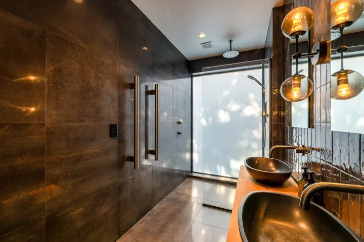 Kaitiaki Lodge Master ensuite