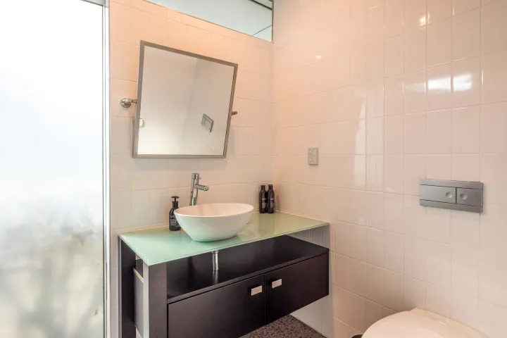 Korora Estate Apartment Bathroom 1