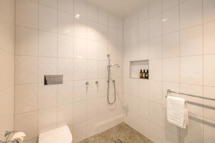 Kotare Estate Ensuite 1