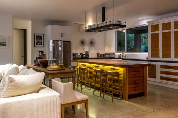 Kotare Estate Twilight Pool Bar 2