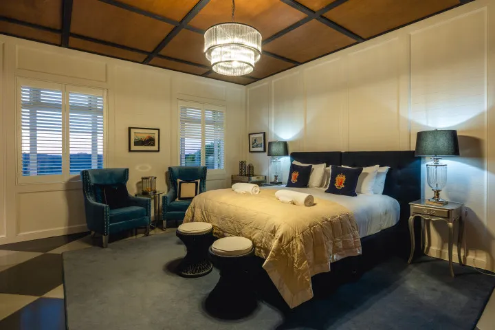 Kotuku Lodge Bedroom 4 Night