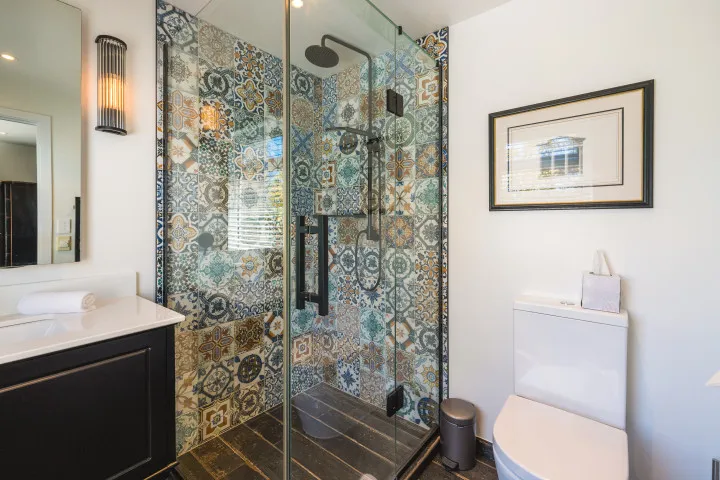 Kotuku Lodge Bedroom 6 Ensuite