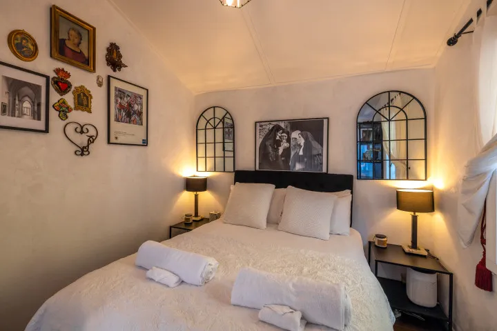 La Casa Al Mare Master Bedroom