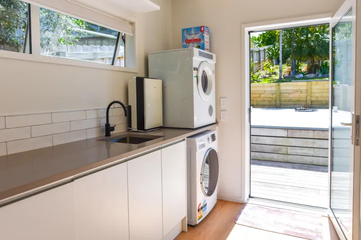 La Maison Soleil Waiheke Unlimited Laundry Area