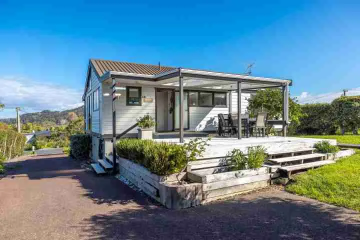 Matai Cottage Waiheke Accommodation Back of Property