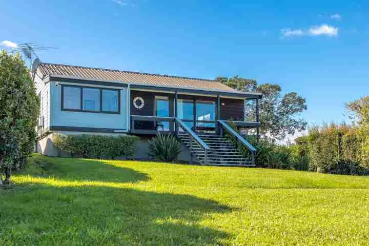 Matai Cottage Waiheke Accommodation Front Of Property