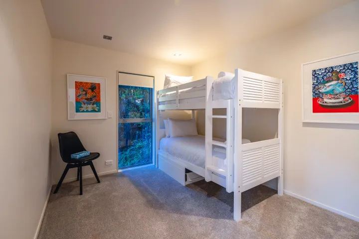 Miro Ridge Bunk Room guest room 2