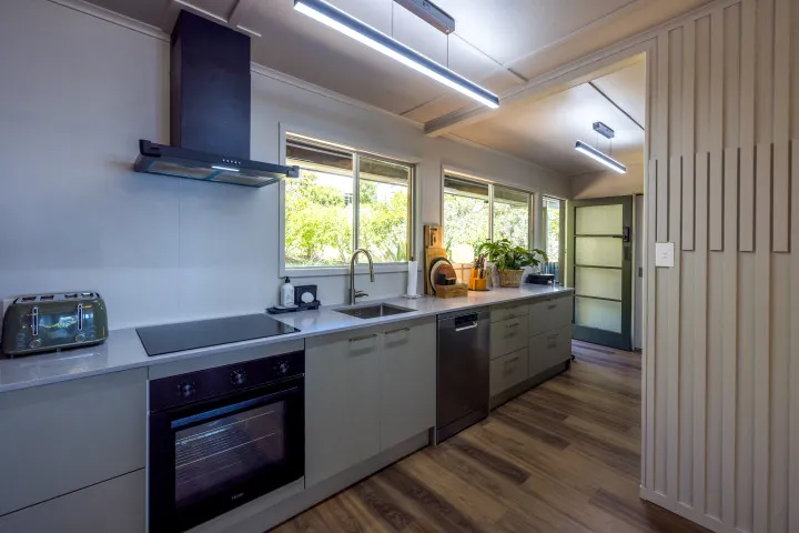 Moana Beach House Premium kitchen amenities