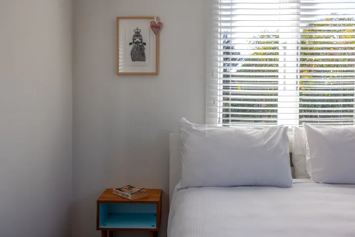 Pacific Views Bedroom details