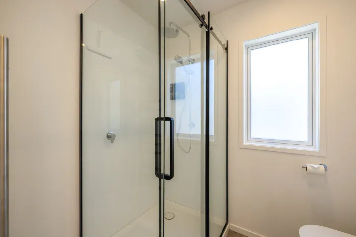 Ridge Cottage Family bathroom brand new shower