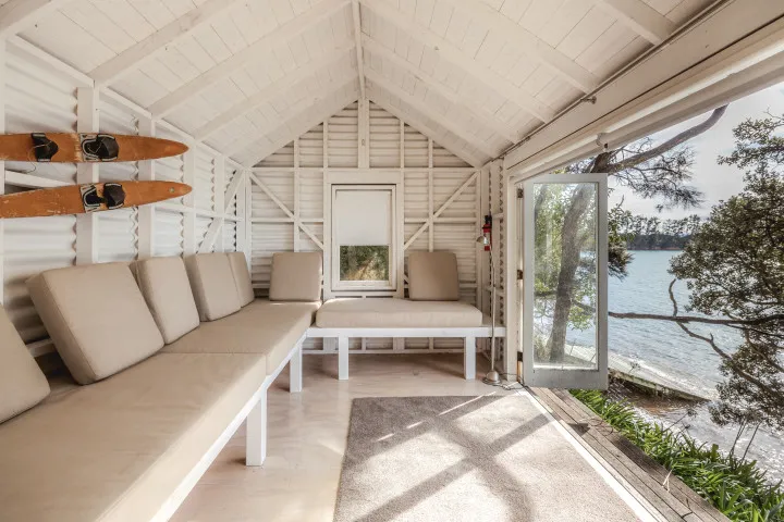 Summer Room on the beach The Boat House at Arran Bay