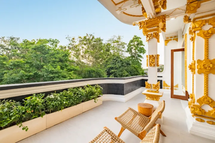 Swarna Mandapa Grand Master Suite deck area