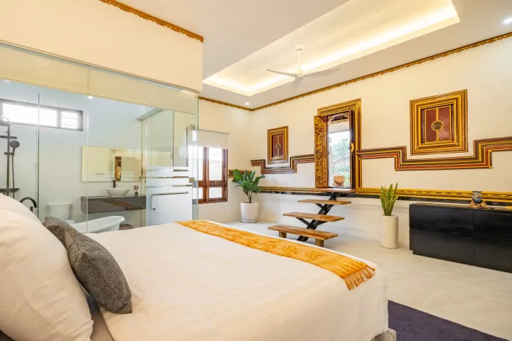 Swarna Mandapa Master bedroom with staircase to deck