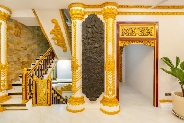 Swarna Mandapa incredible decorative features and gold work