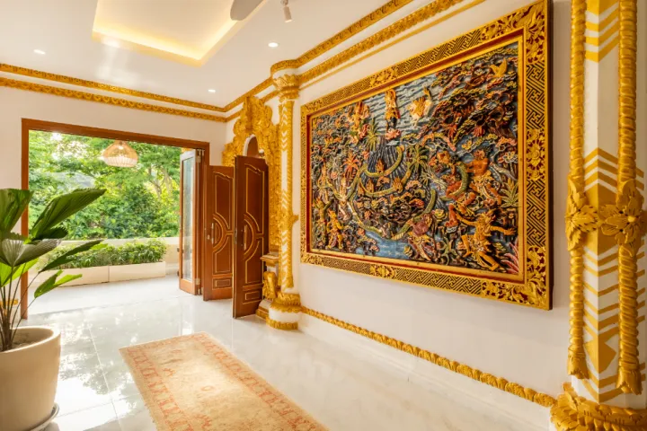 Swarna Mandapa main hallway with amazing artwork