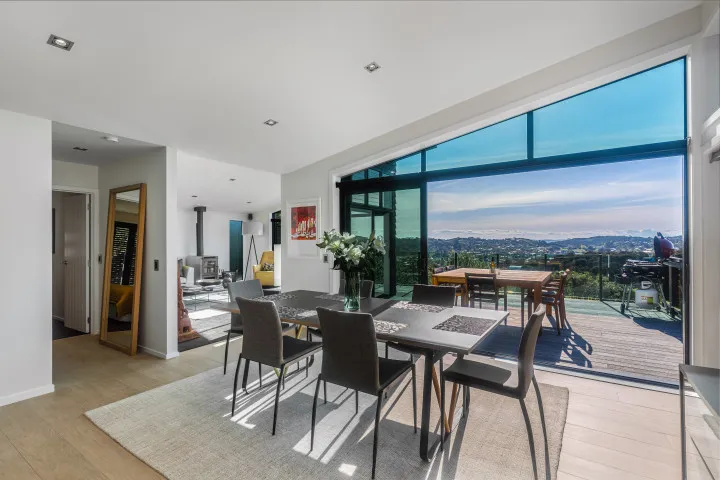 Taonga Dining Area 1