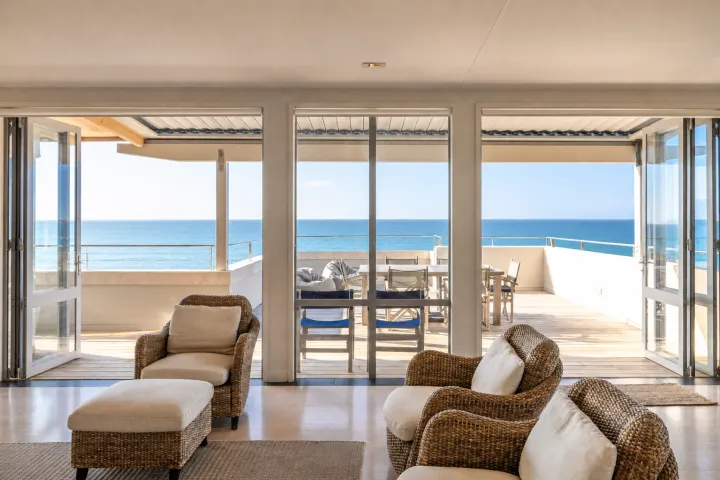 The Penthouse On The Beach at The Sands Stunning seaviews from the lounge