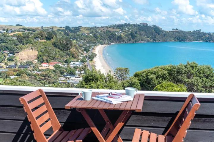 The Point Onetangi Enjoy morning coffee with a stunning view v3