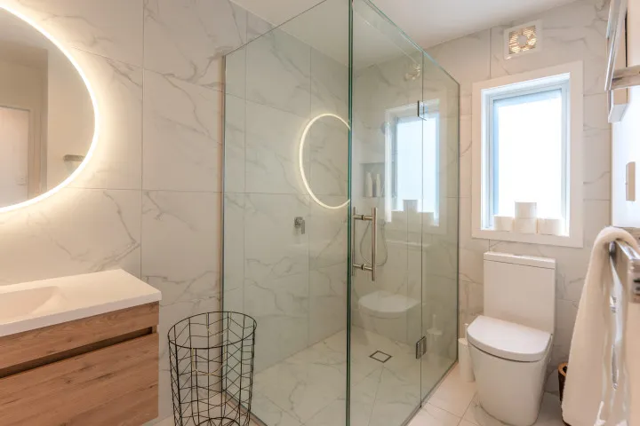 The Point Onetangi Family Bathroom 2 v3