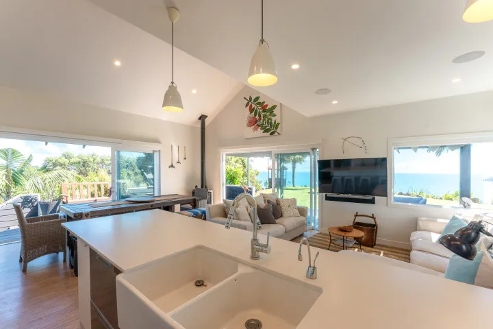 The Point Onetangi Full kitchen 2 v2