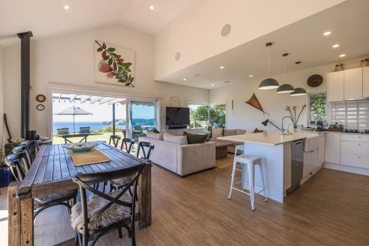 The Point - Onetangi - With Heated Swimming Pool & Spa Pool, Onetangi, Waiheke Island - photo 40