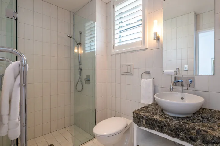 The Residence On The Beach at The Sands Bathroom 2