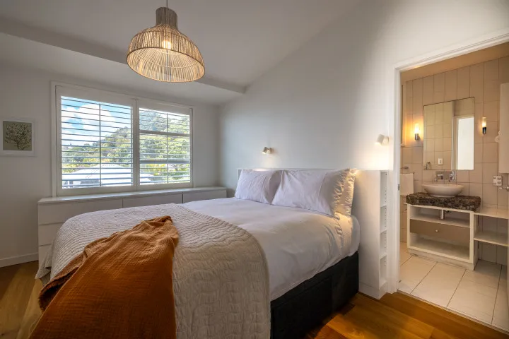 The Residence On The Beach at The Sands King Bed