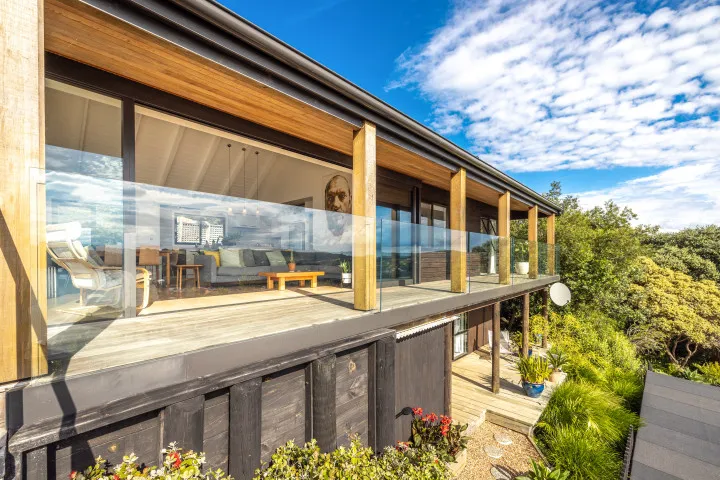Tidewatch Onetangi Exterior of House and Balcony