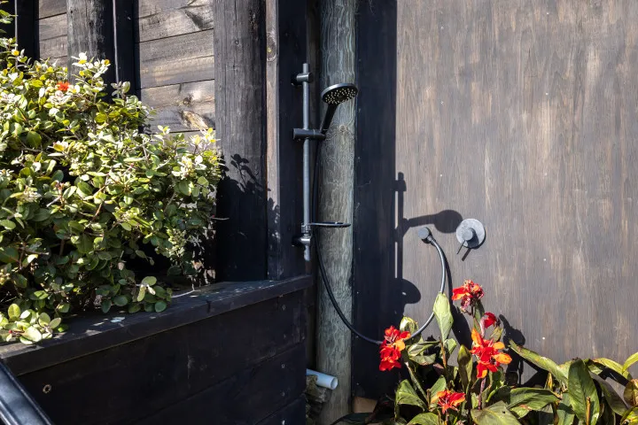 Tidewatch Onetangi Outdoor Shower