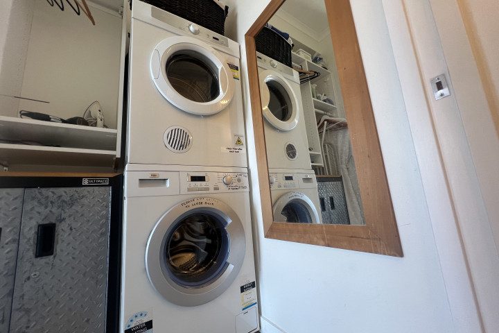 Villa Aqua at Palm Beach Laundry area