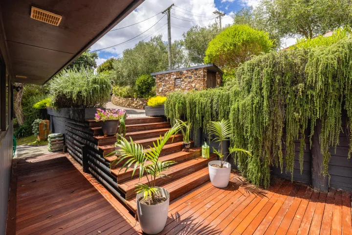 Villa De La Isla Entrance Stairs