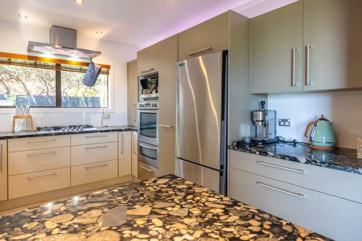 Villa De La Isla Family kitchen