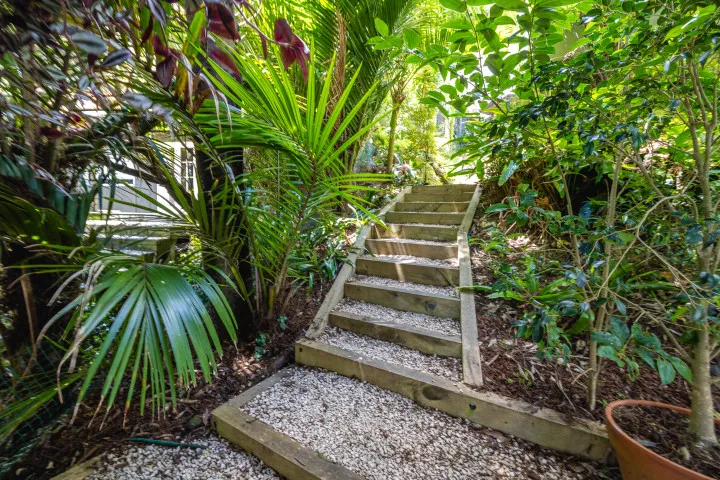 Villa De La Isla Manicured Gardens