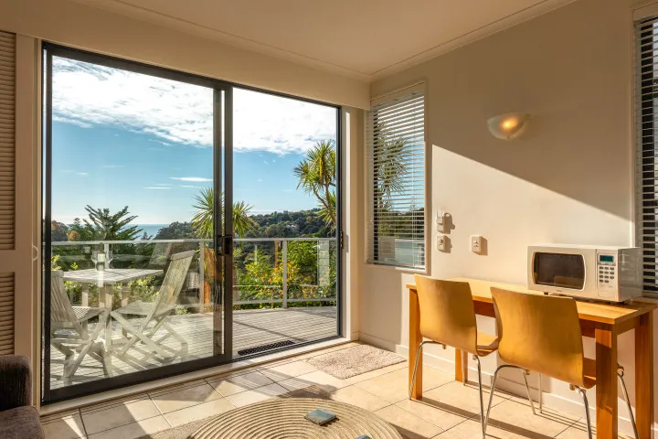 Villa Saphire Dining area with a view v2