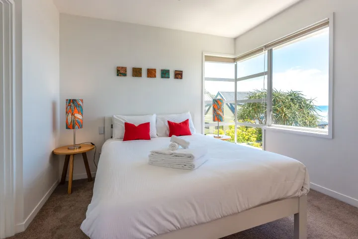 Vista On The Beach at The Sands Master bedroom with Queen Bed