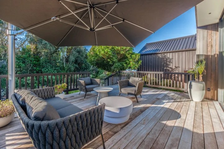 Waiata Beach House Outdoor Lounge Area v2
