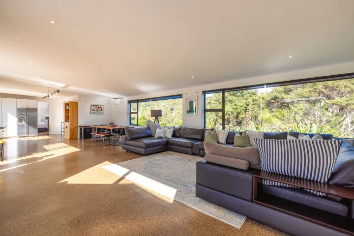 Wharetana Bay Villa Large open plan living area
